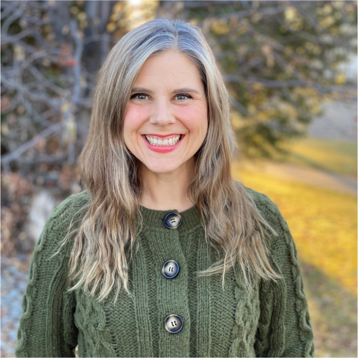 Christie Thomas headshot