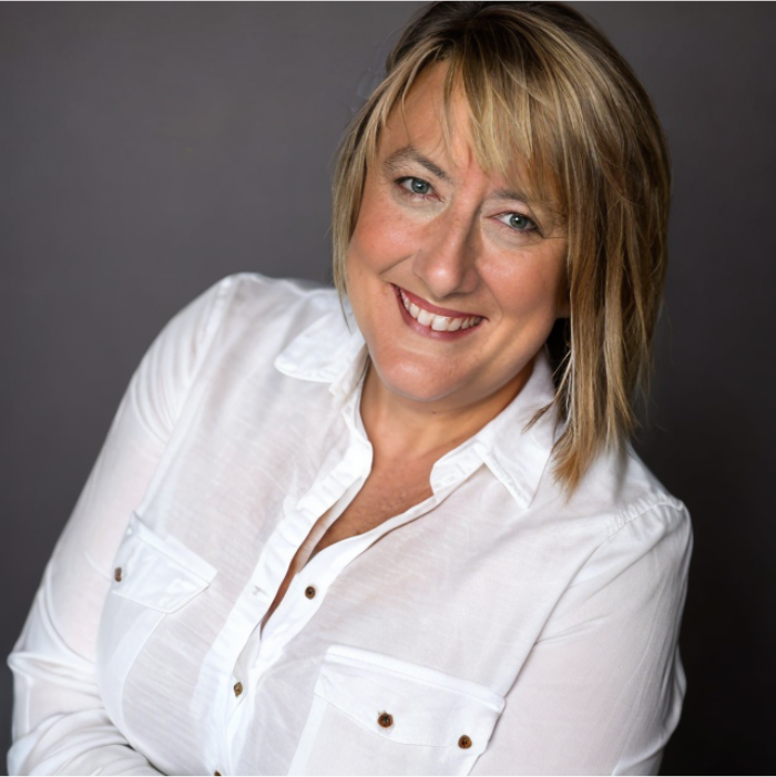 Christina Embree headshot